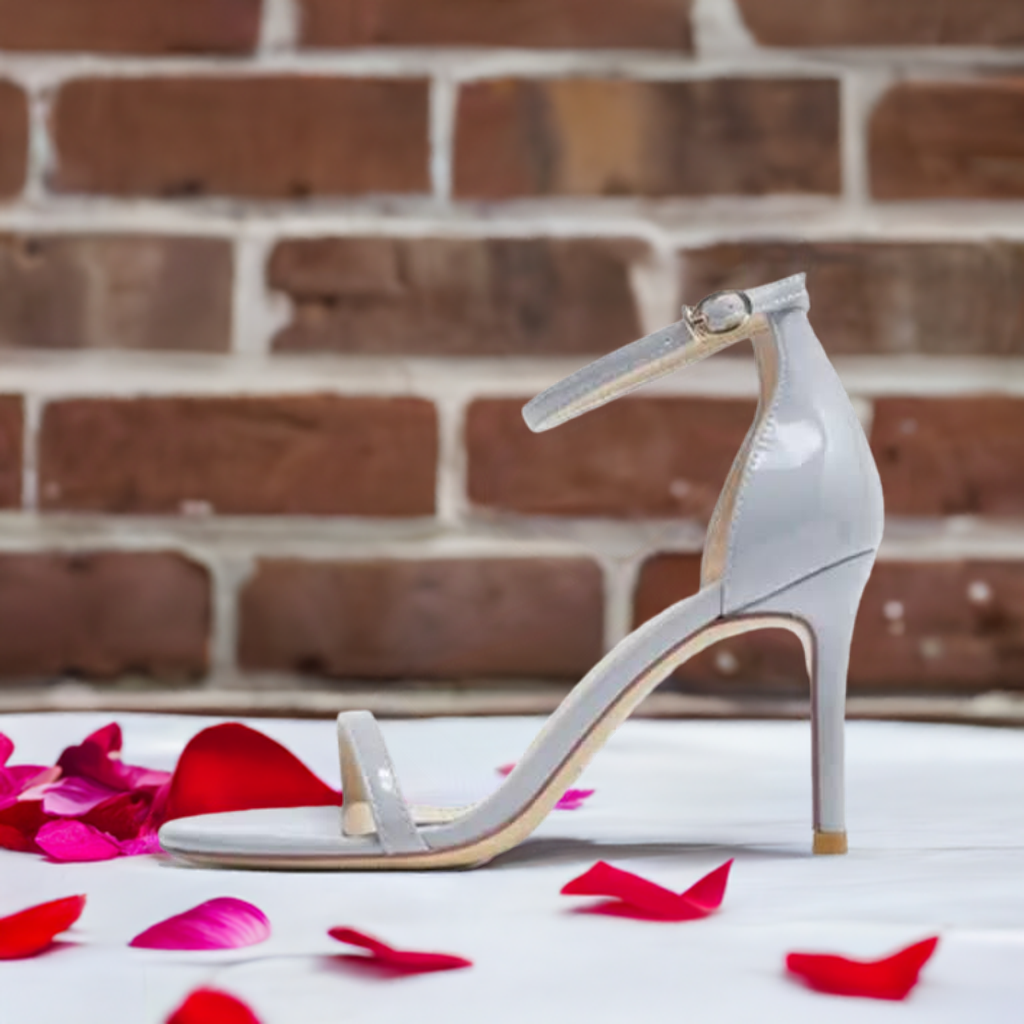 Open toe sandal, Strap ankle, thin heel, height increasing, Open toe stilettos in black, red and beige